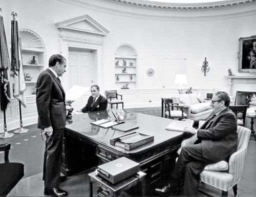 OVAL TEAM President Richard Nixon with National-Security Adviser Henry Kissinger (right) and Kissinger’s deputy, Alexander M. Haig Jr., 1972.